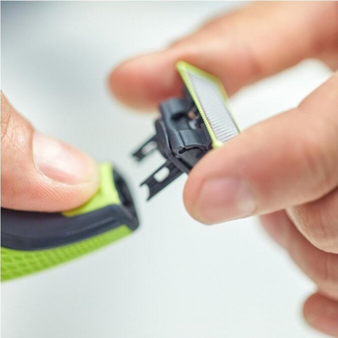 Триммер Philips OneBlade QP2520/20, черный/салатовый
